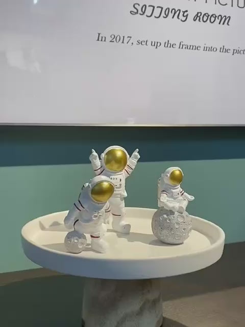 Astronaut Spaceman Statue Ornament Home Office Desktop Figurine Decors Set of 3 - Golden